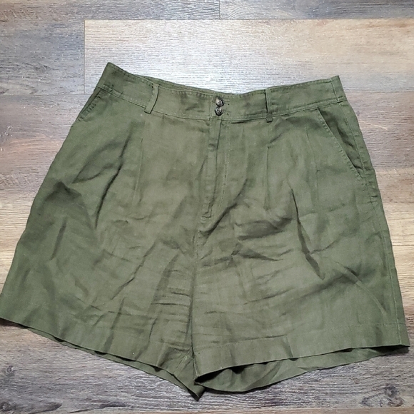 Madewell Green High Waist Pleated Shorts - Picture 1 of 9